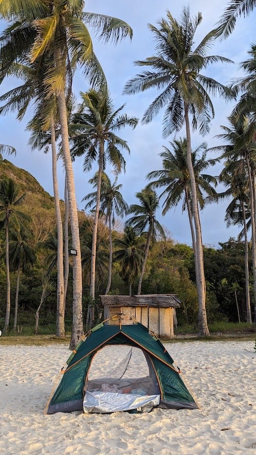 Alessandro tour tent on beach