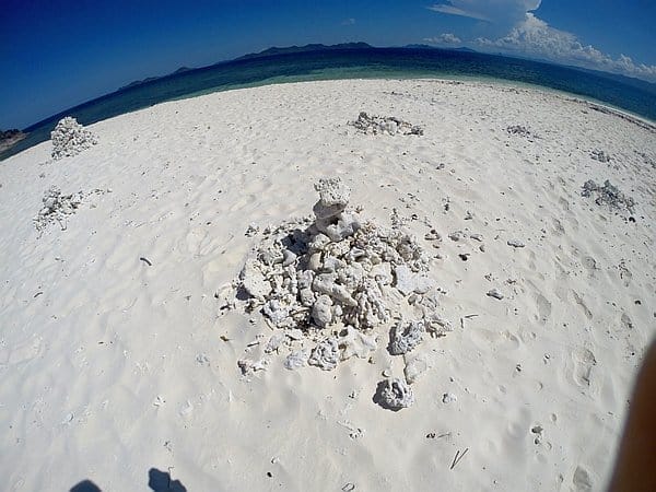 island-hopping-boat-tours-takling_